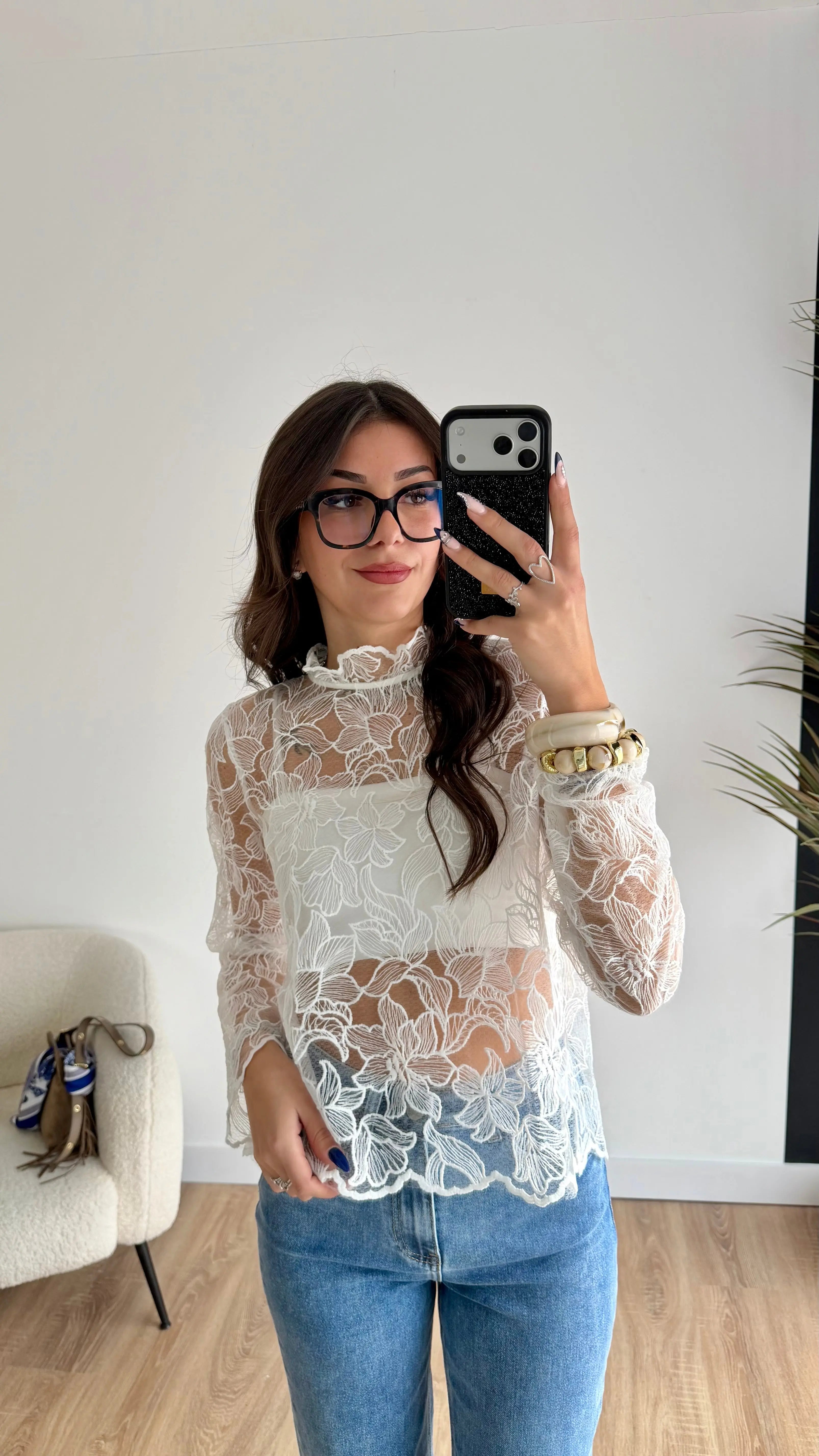 Blouse à dentelle blanche (précommande)