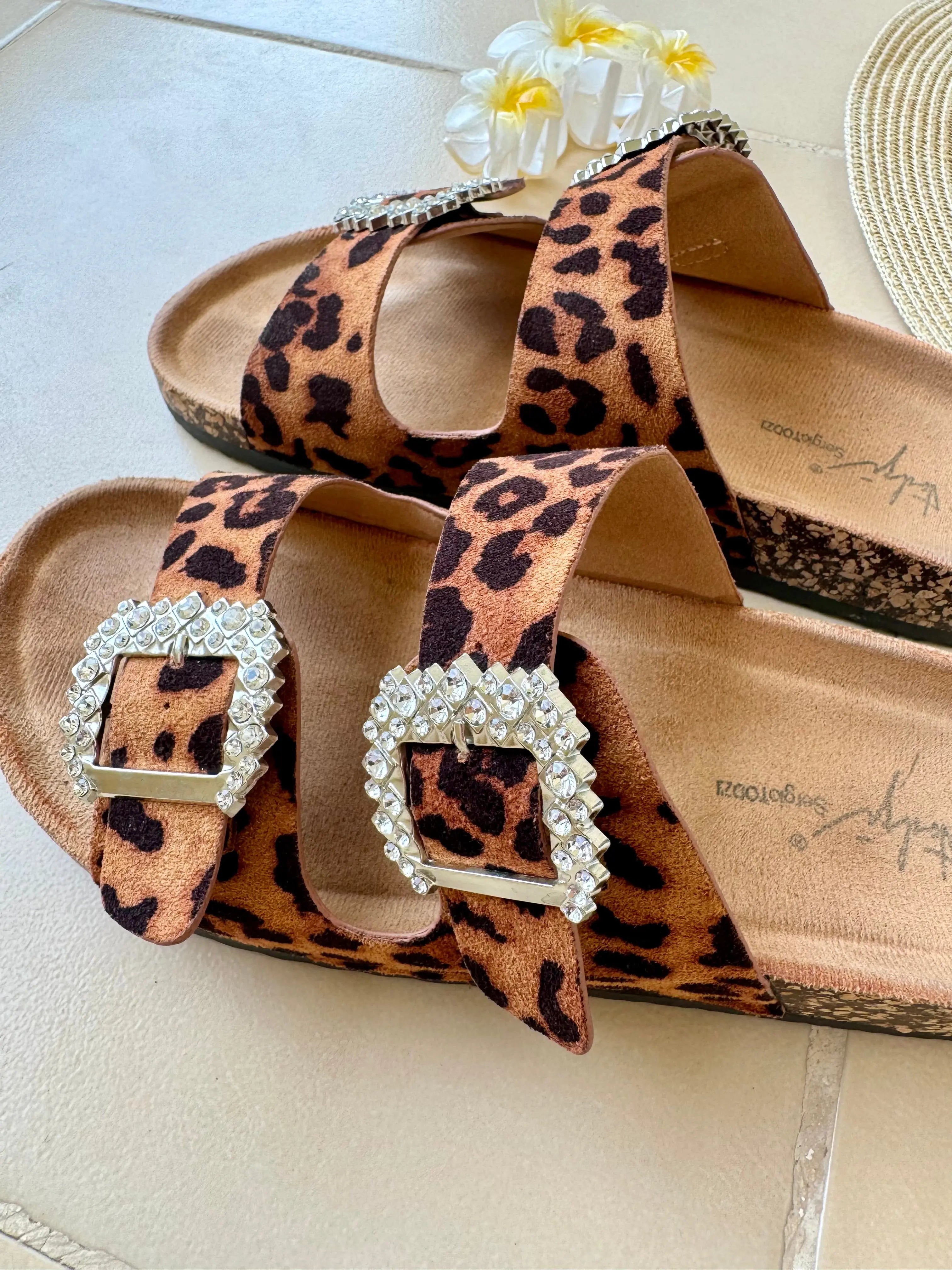 Mules léopard à strass