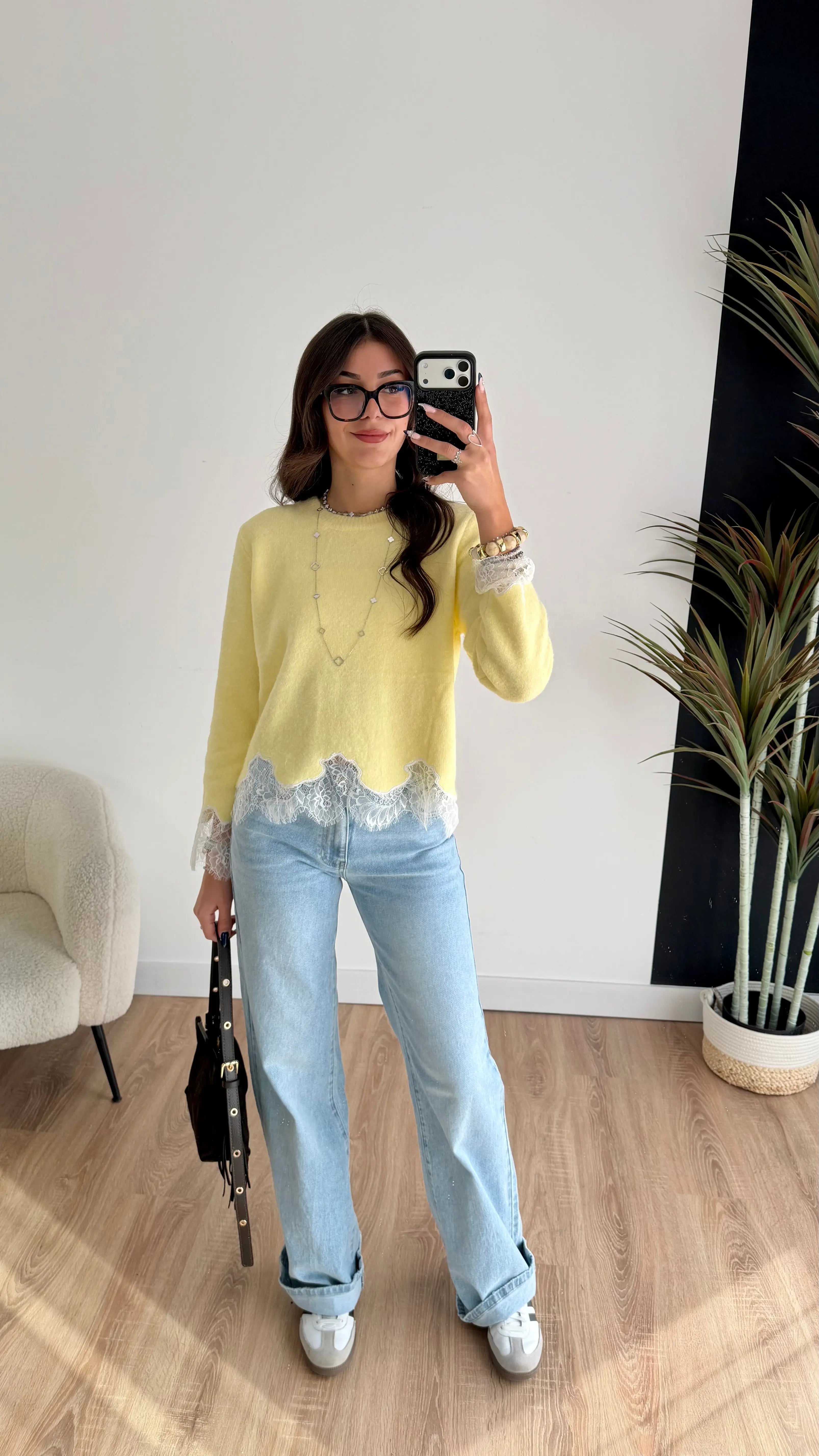Pull dentelle jaune