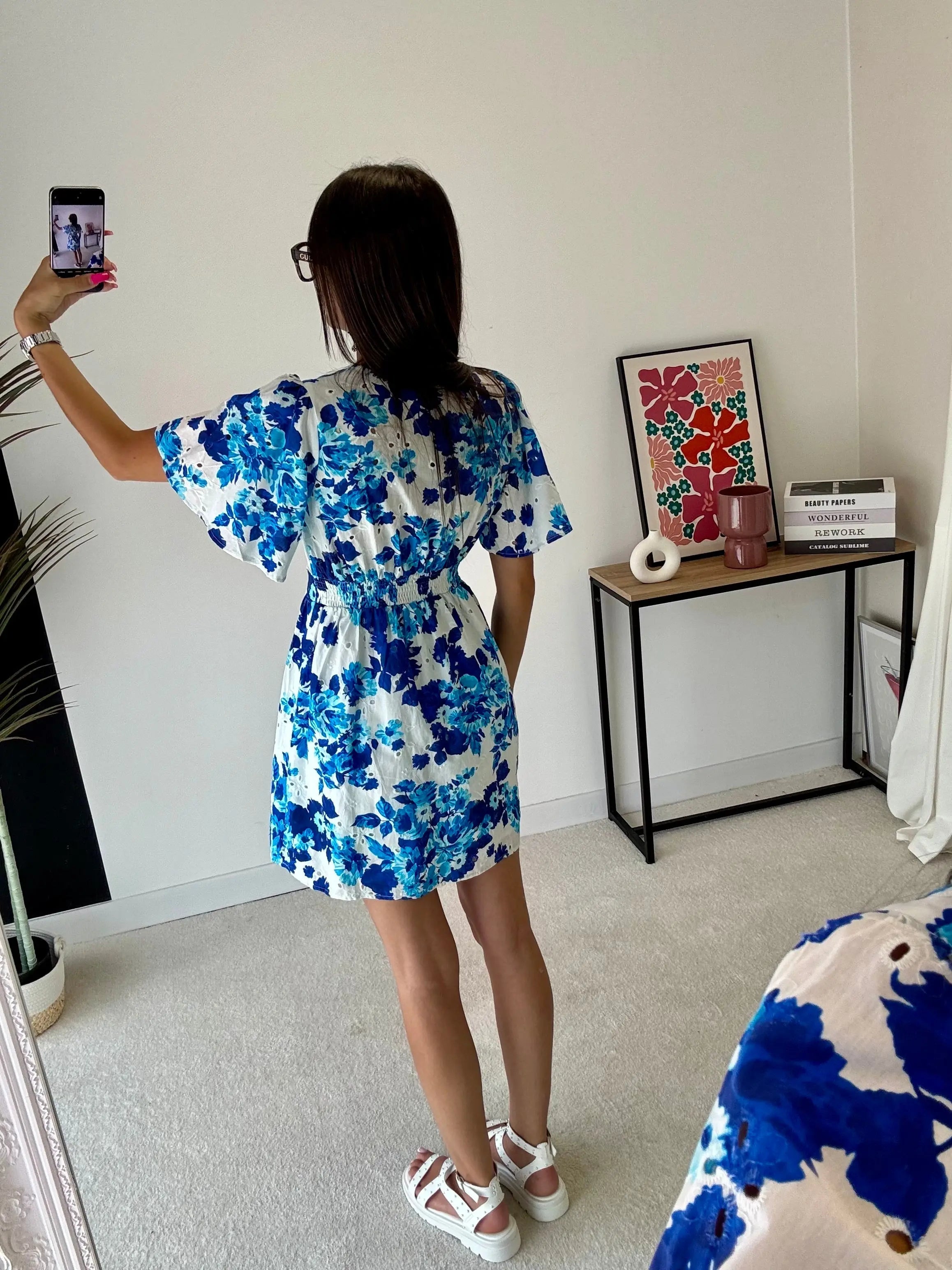 Robe courte brodé bleu