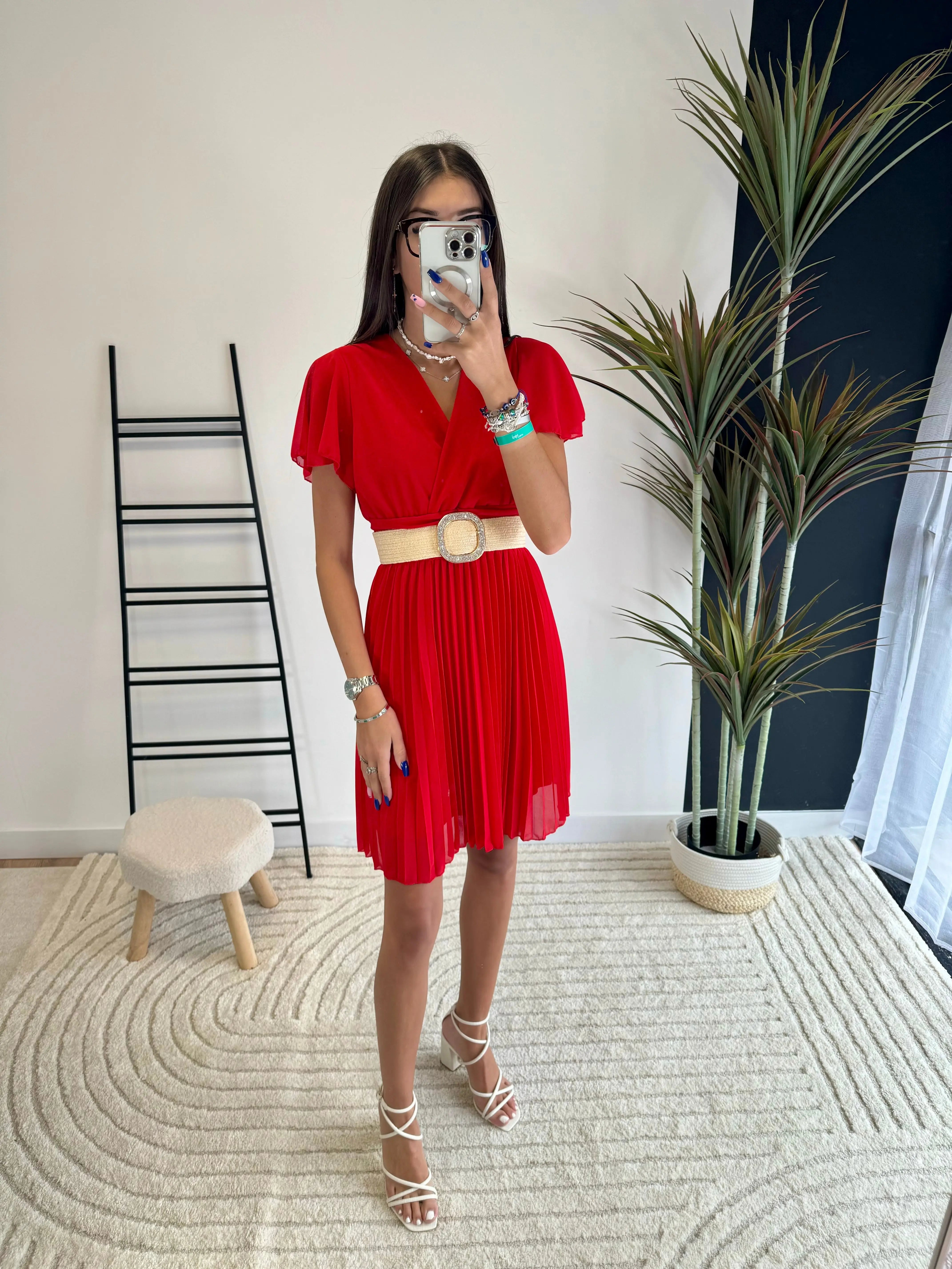 Robe courte plissée