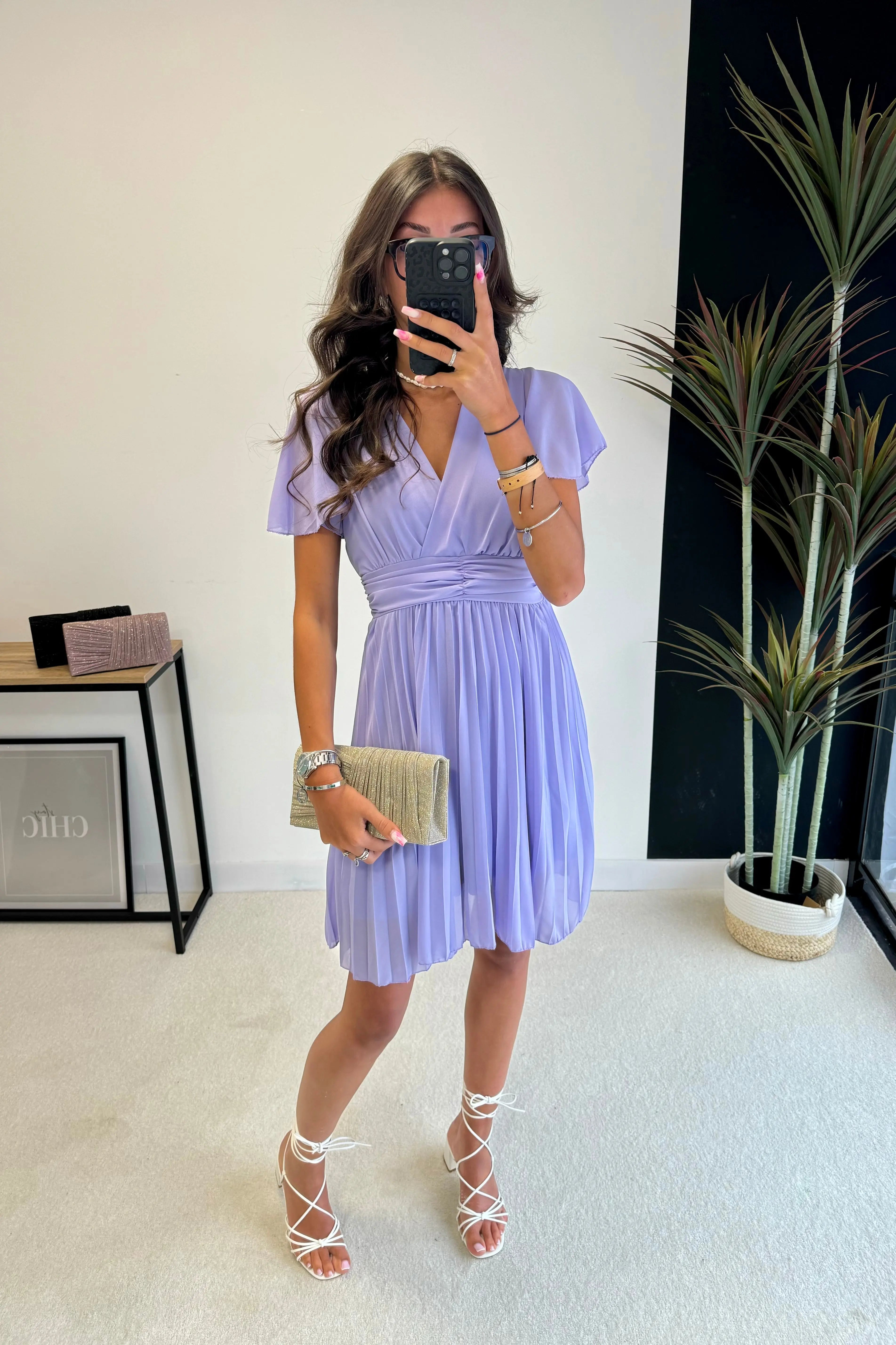 Robe courte plissée