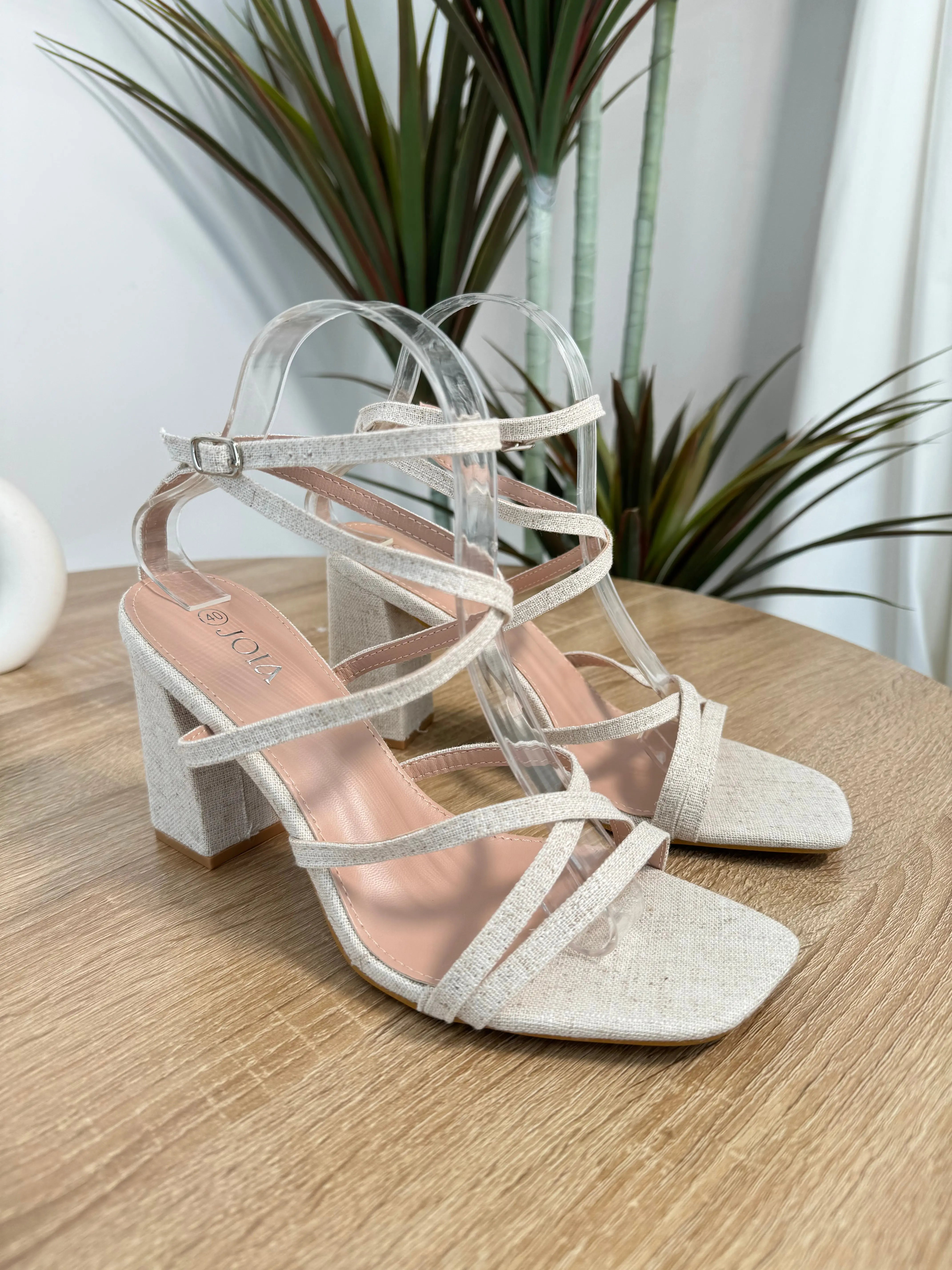 Sandales écrues à talons