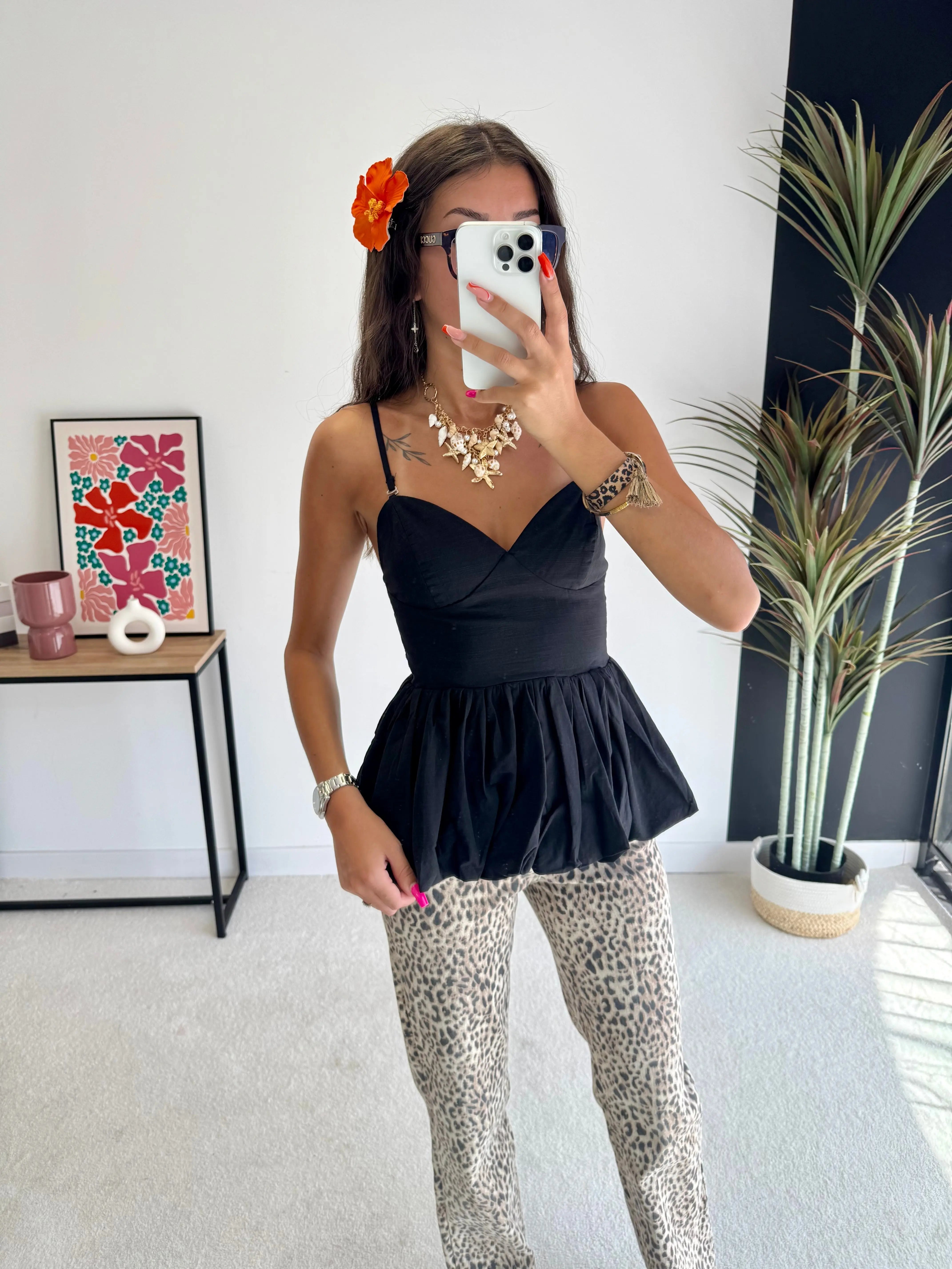 Top à bretelles noires