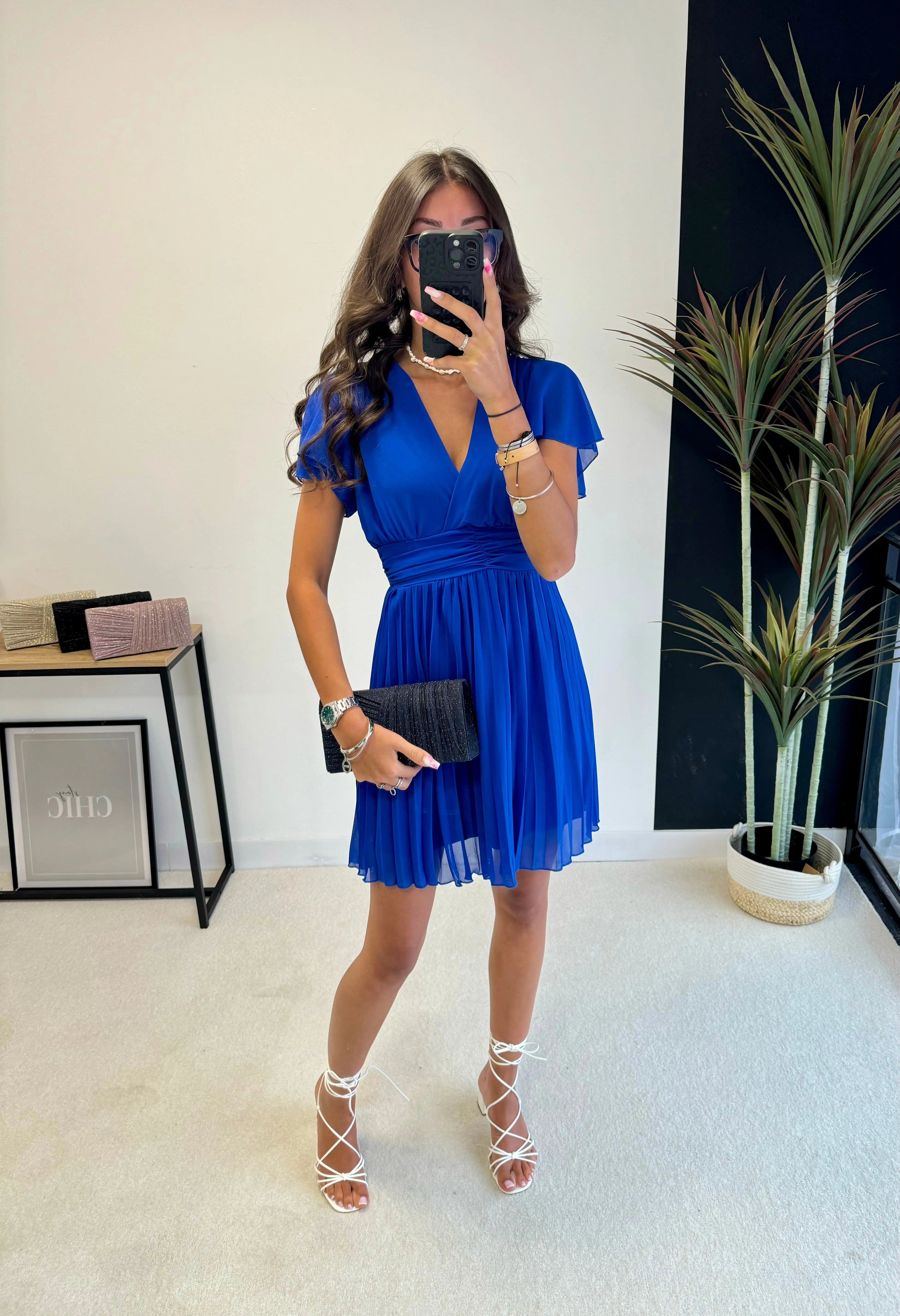 Robe courte plissée