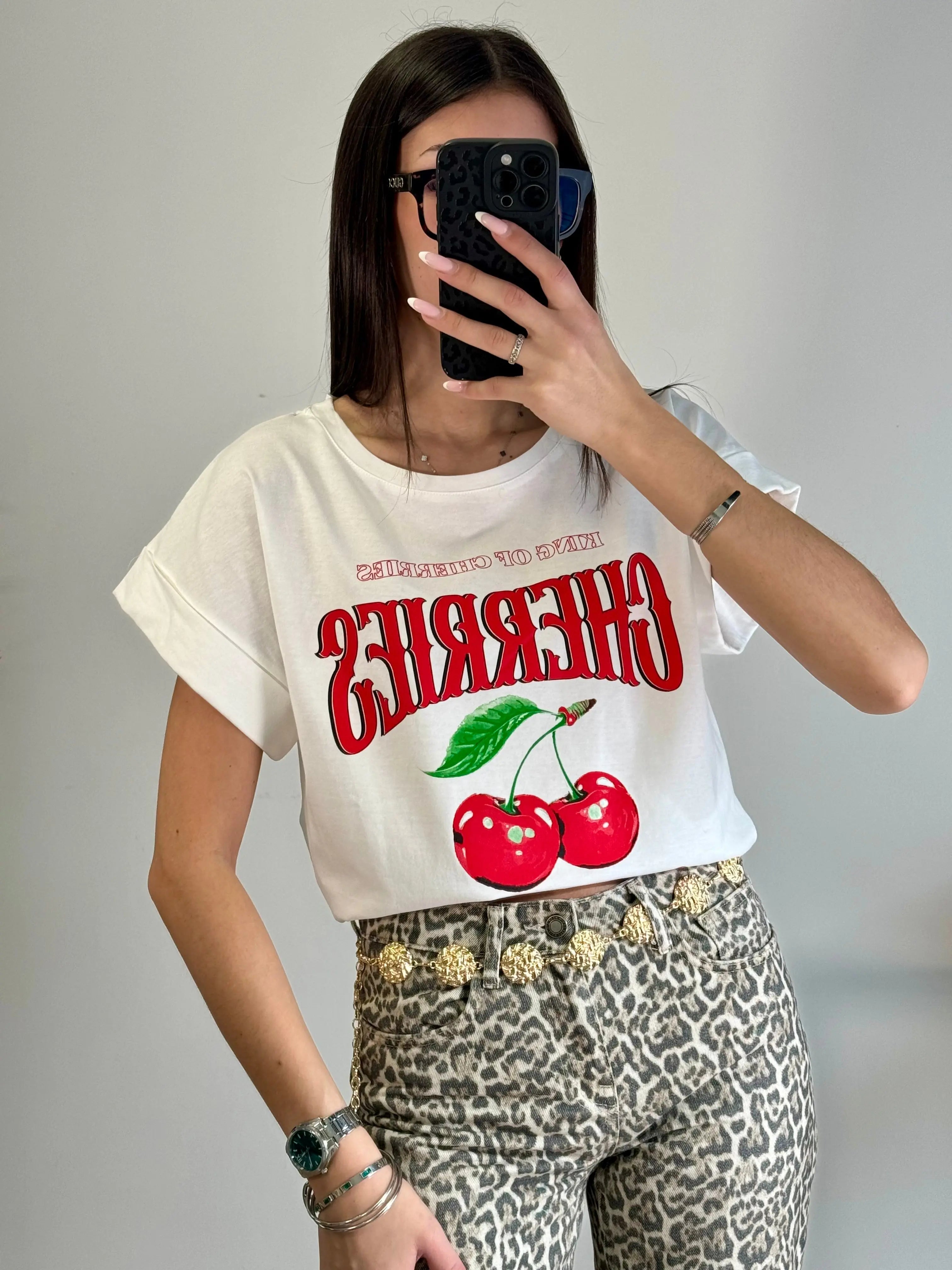 Tee-shirt blanc cerises